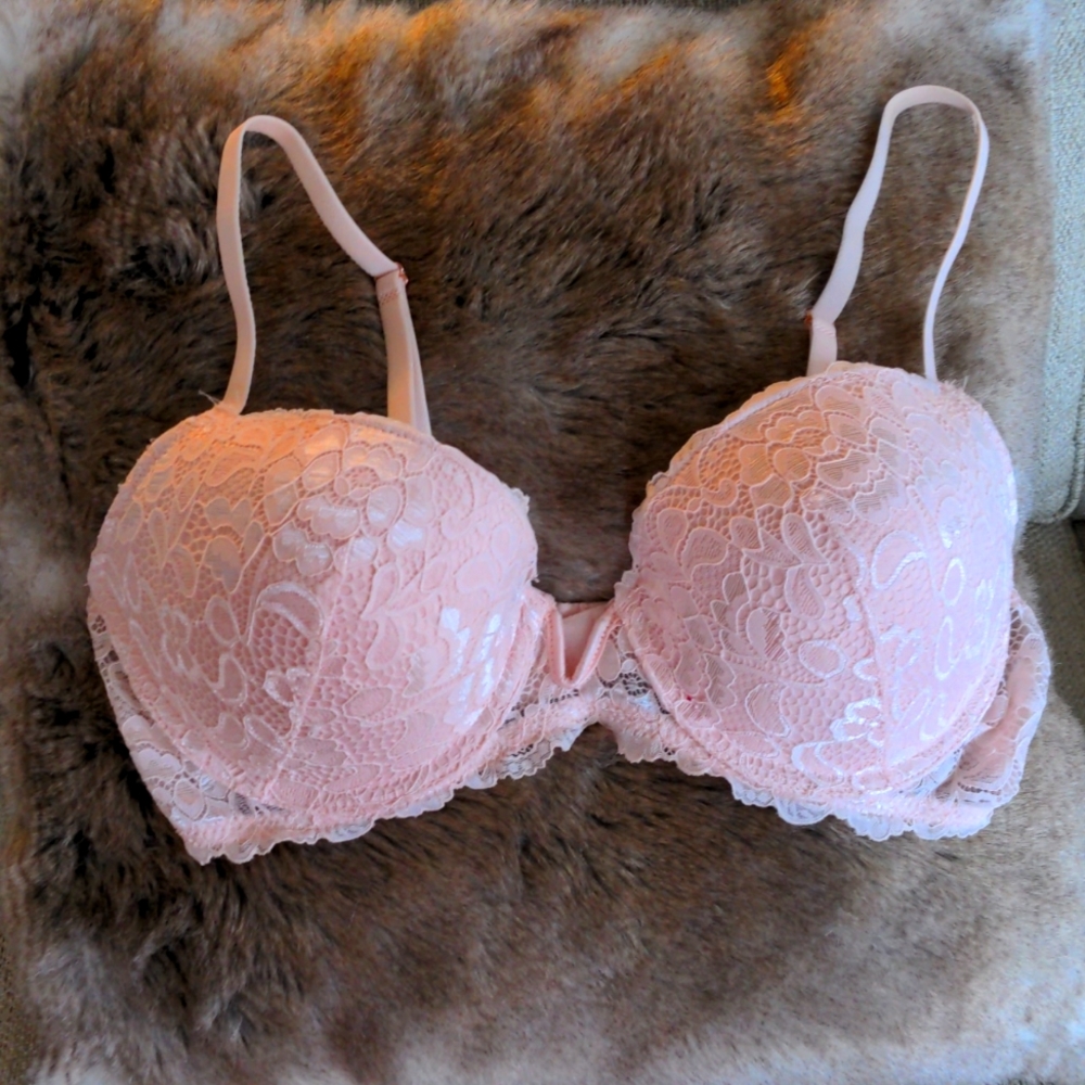 Sexy pink lace bra by Rose and Vine